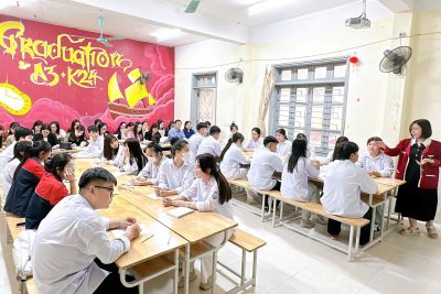 RỰC RỠ SẮC MÀU TÀI NĂNG TRONG HỘI THI “GIÁO VIÊN CHỦ NHIỆM GIỎI” CẤP TRƯỜNG – NƠI NHỮNG TÂM HUYẾT TỎA SÁNG